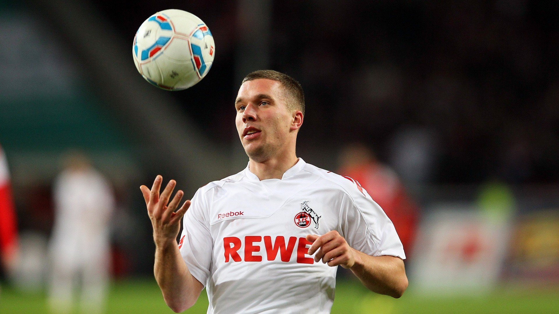 NBA常规赛勇士主场力克凯尔特人 库里末节单场砍下45分震惊全场，2021勇士库里